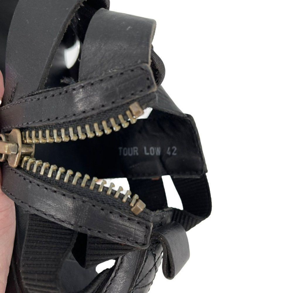 Acne Studios Tour Low Black Leather Greek Cushioned Sandals Men EU 42 US 9‎ - Picture 8 of 12